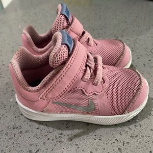 *****SOLD***** Toddler Nikes